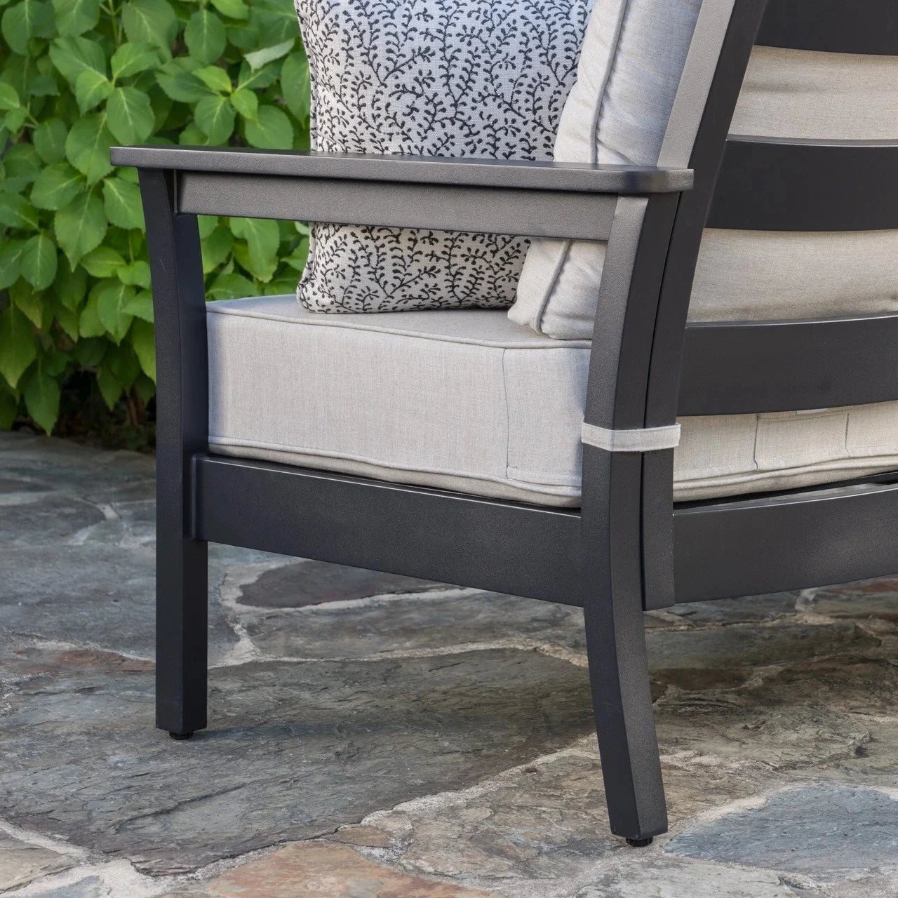 Clearance sale!! 💥SunVilla Fairchild 5-piece Outdoor Patio Seating Set💥